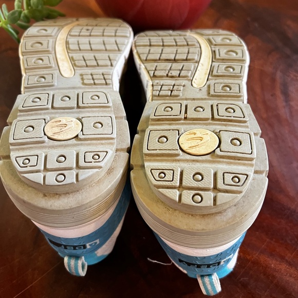 GF Gravity Defyers walking shoes - Picture 4 of 4